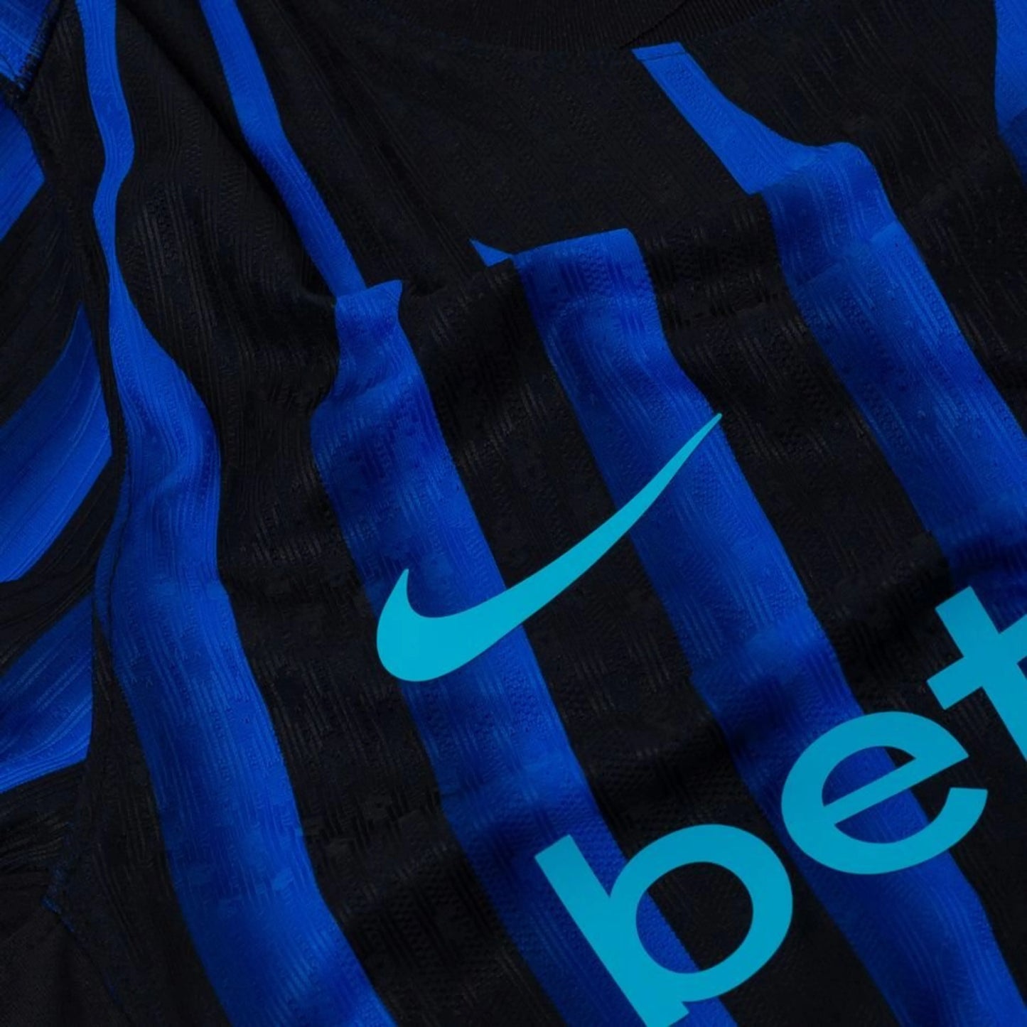 Camisola Inter Principal 2025/26 – Versão Jogador