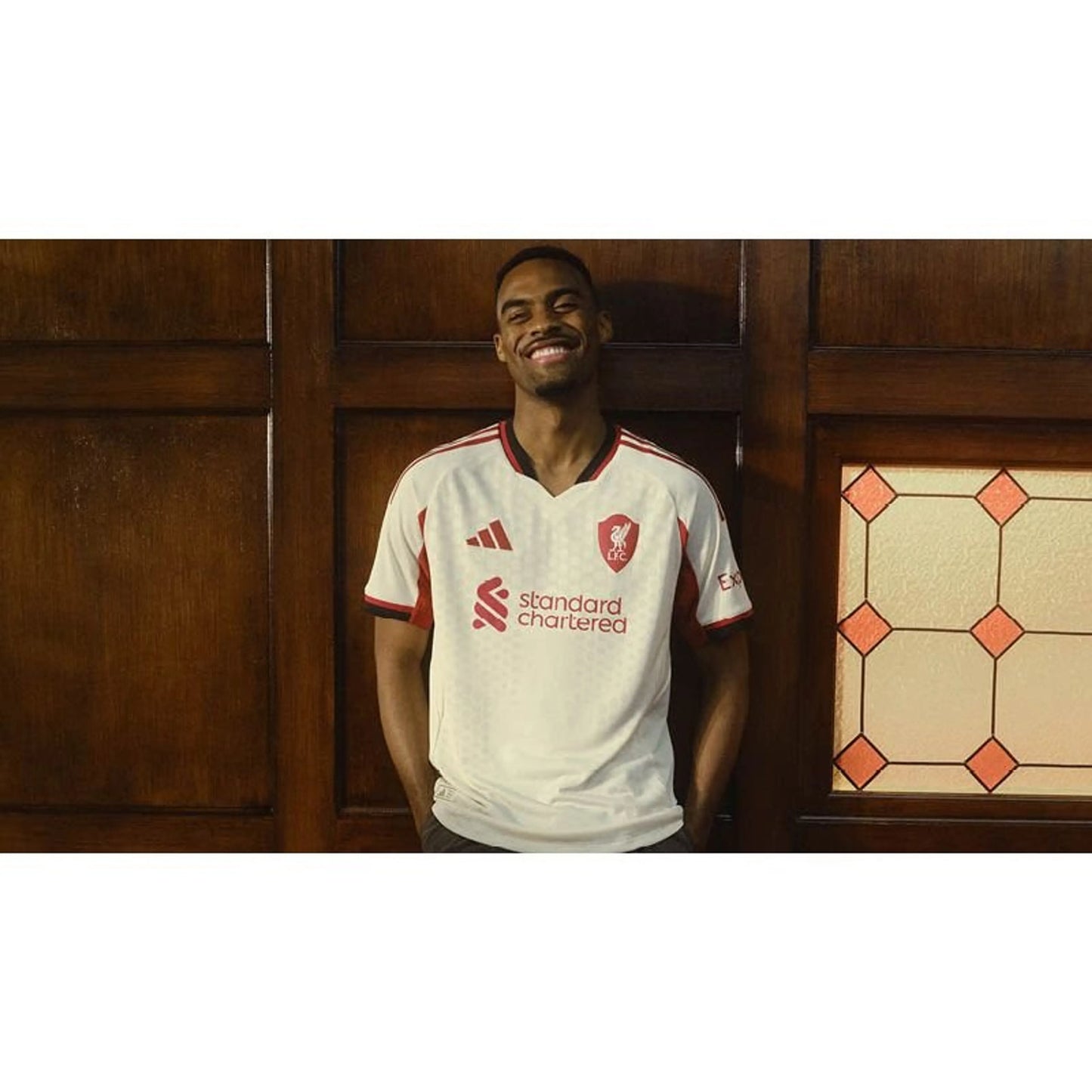 Camisola Liverpool Alternativa 2025/26- Versão Adepto