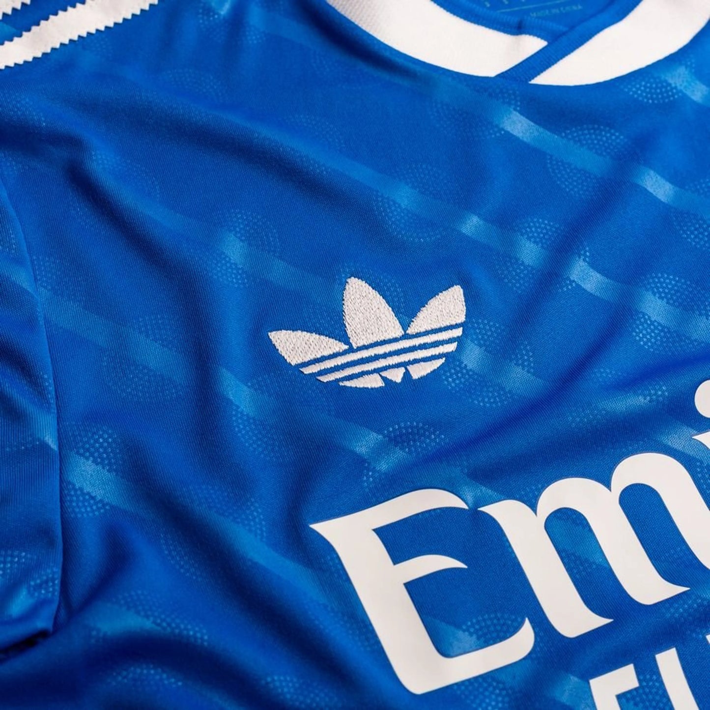 Camisola Real Madrid Terceira 2025/26 - Versão Adepto