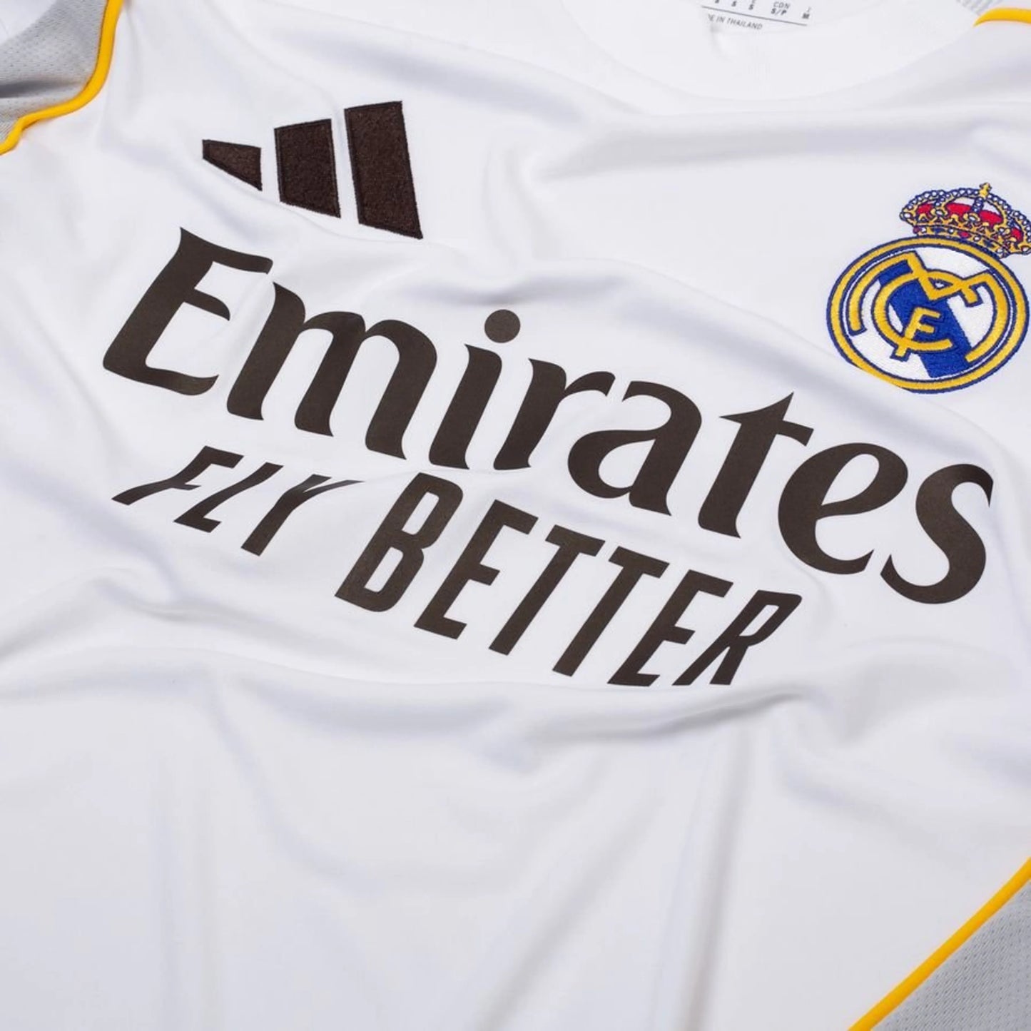 Camisola Real Madrid Principal 2025/26 - Versão Adepto