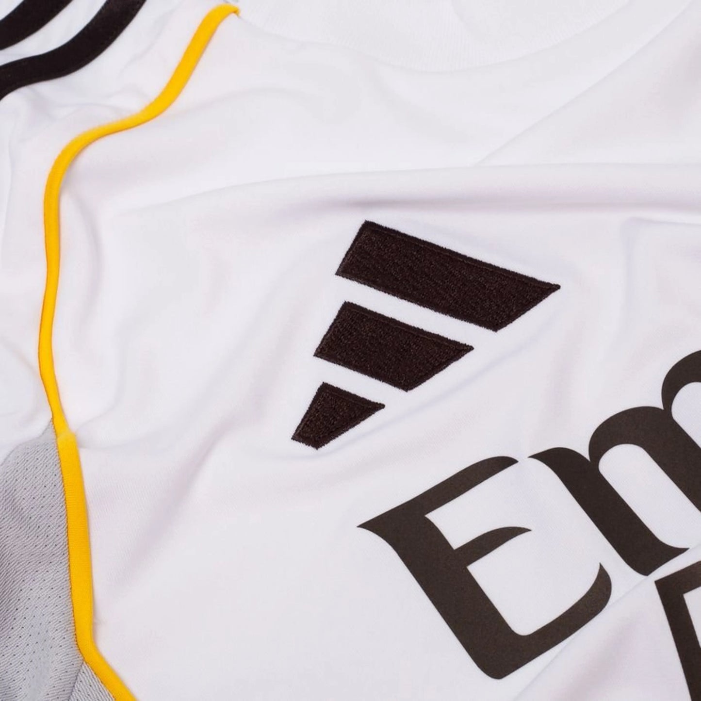 Camisola Real Madrid Principal 2025/26 – Manga Comprida