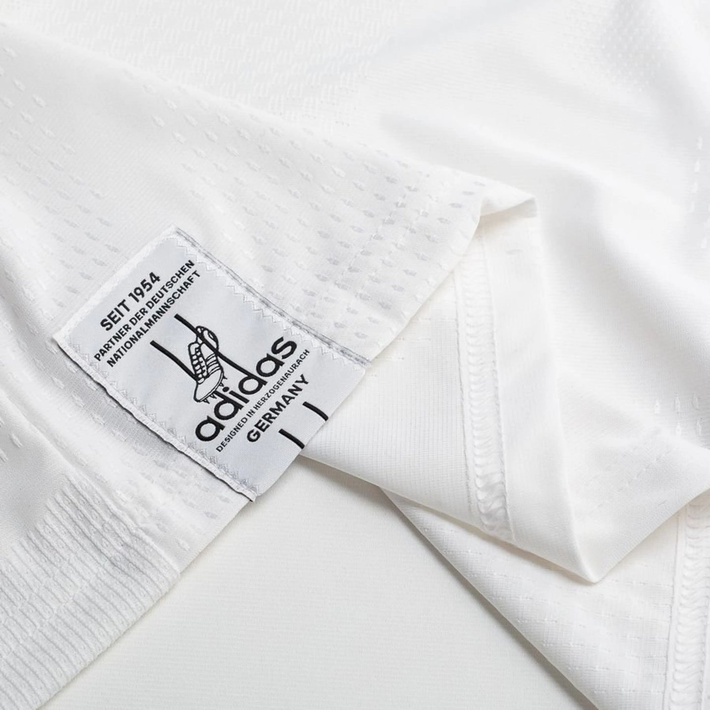 Camisola Alemanha Principal Mundial 2026 – Versão Jogador