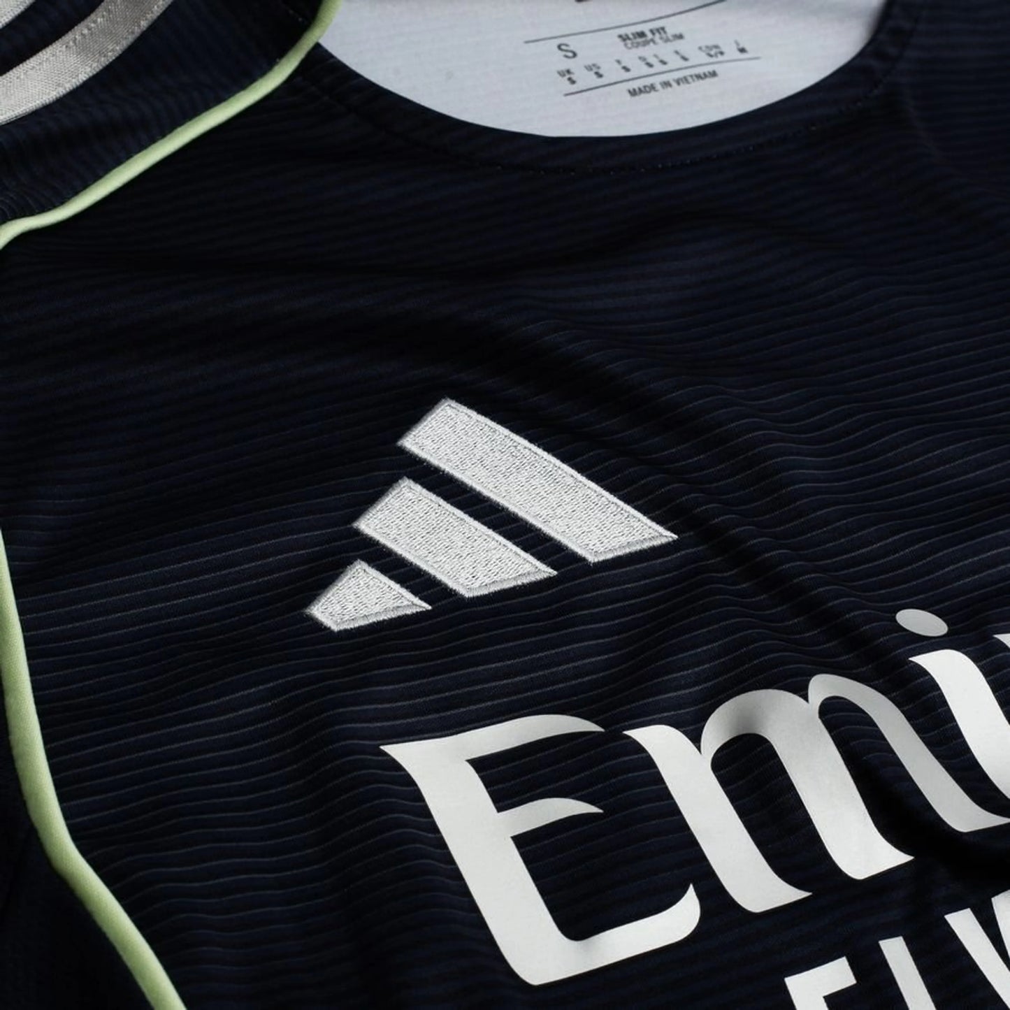 Real Madrid Alternativa 2025/26 – Manga Comprida - Versão Adepto
